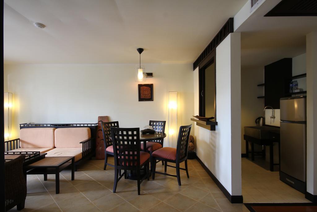 Avantika Boutique Hotel Patong Luaran gambar